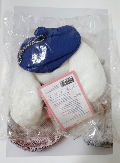 全新未拆 小員 校服娃