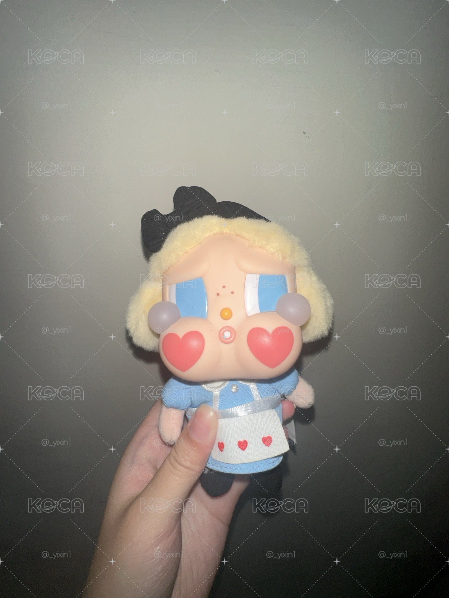 愛麗絲哭娃