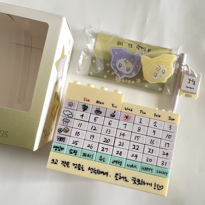 IU 2026年曆內容物