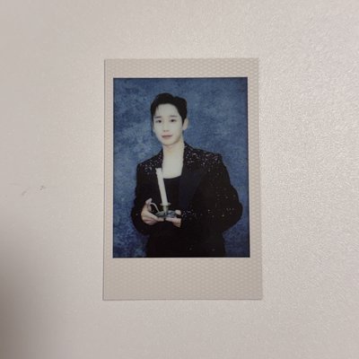 丁海寅 2025年曆拍立得