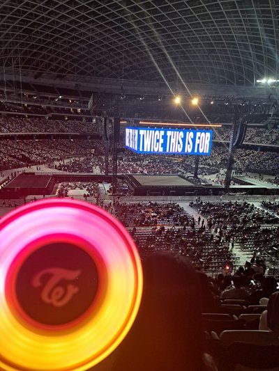 TWICE 三代手燈