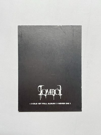 I NEVER DIE 專輯卡 證件照 Minnie