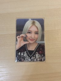 After like 紅版專輯卡 