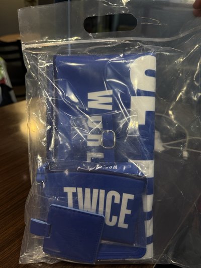 THIS IS FOR 台北場VIP禮包（含明信片）