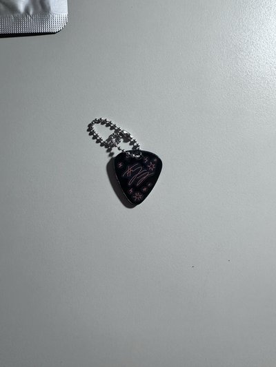 MOA CON pick 吊飾然竣