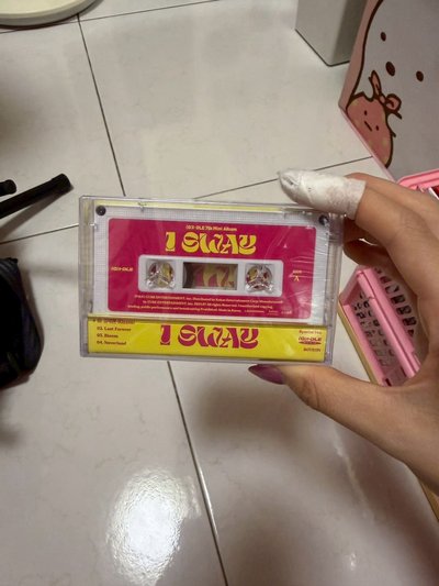 i-dle 小娟 迷7卡帶專 全新未拆