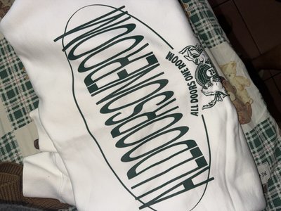 ADOR 綠色字 Minji同款 大學T L 全新