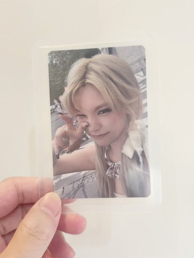 TUNNEL VISION 志卡