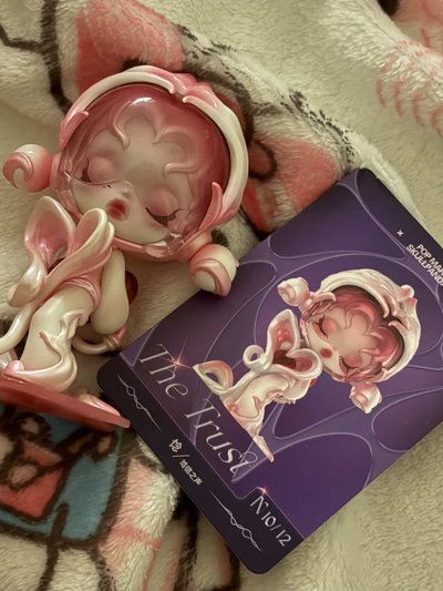 泡泡瑪特skull panda