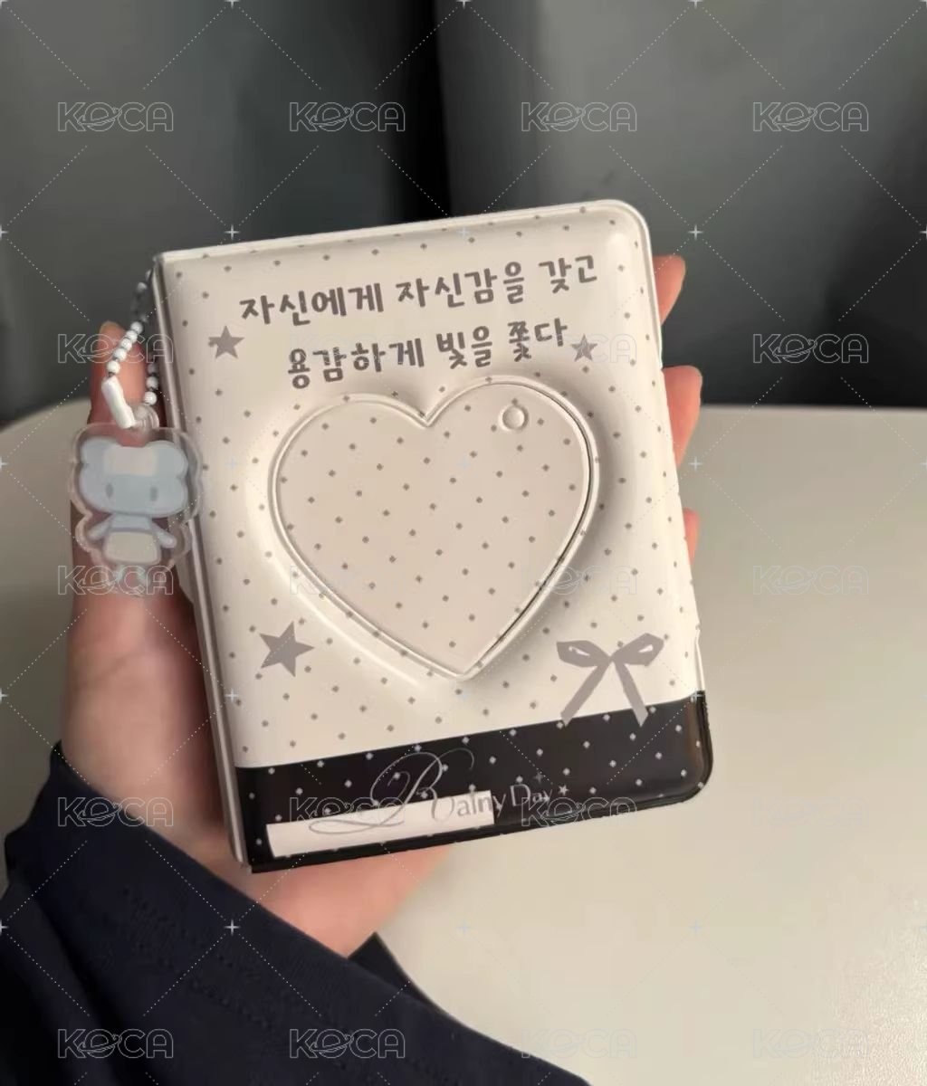 白色波點卡冊