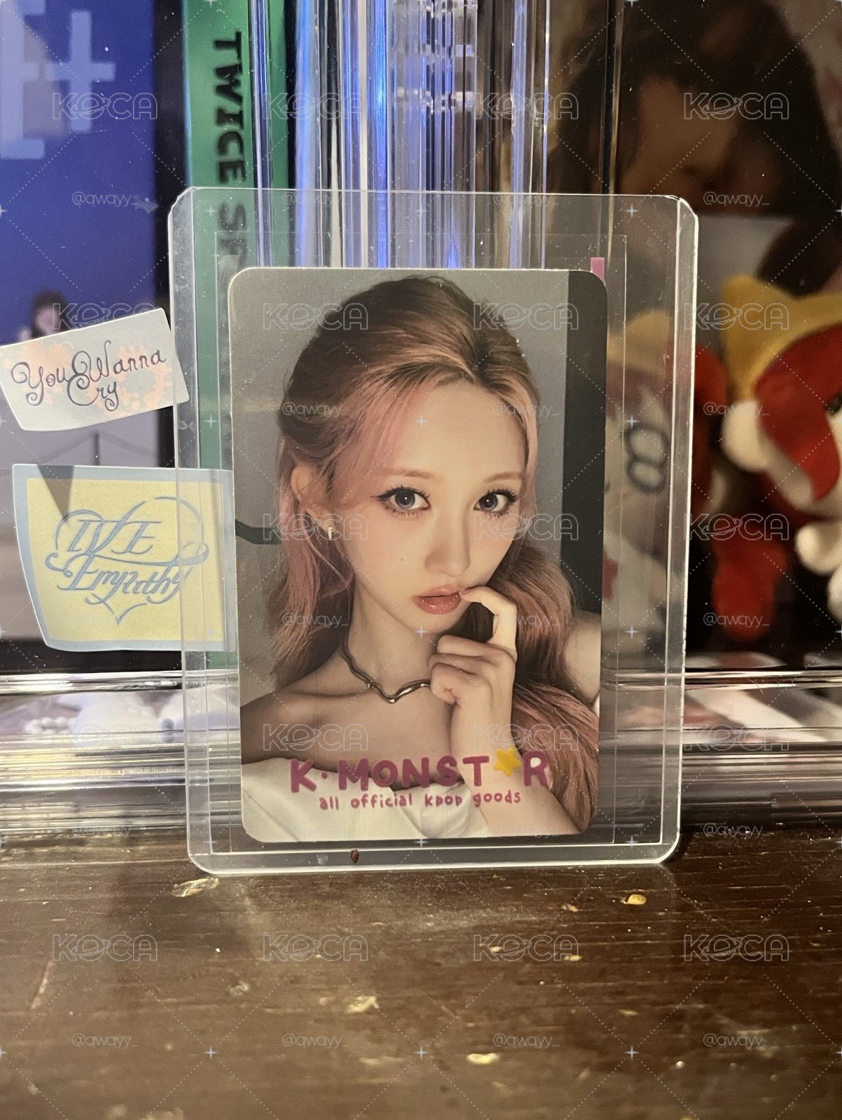 KM咬手指秋