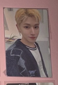 #攪拌棒/藍色毛衣/紅條