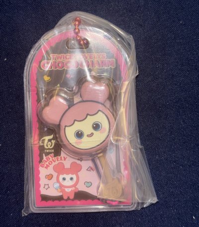 SANA髮夾+MINA MOMO食玩吊飾