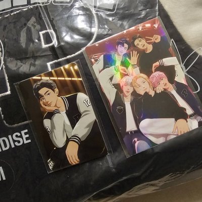 全新現貨 PLAVE 棒球外套 M號 含整組外套卡+大閃卡