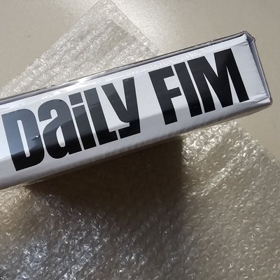 Lesserafim 2026年曆 全新未拆