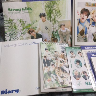  Stray kids |  22年年曆