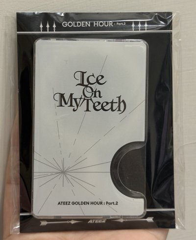 磁吸卡套含鍾浩小卡