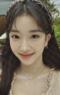 WE NEED LOVE 專輯卡 