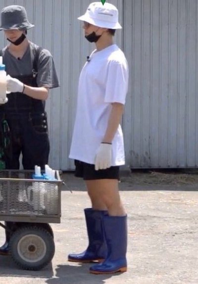 率哥(˶‾᷄ ⁻̫ ‾᷅˵)