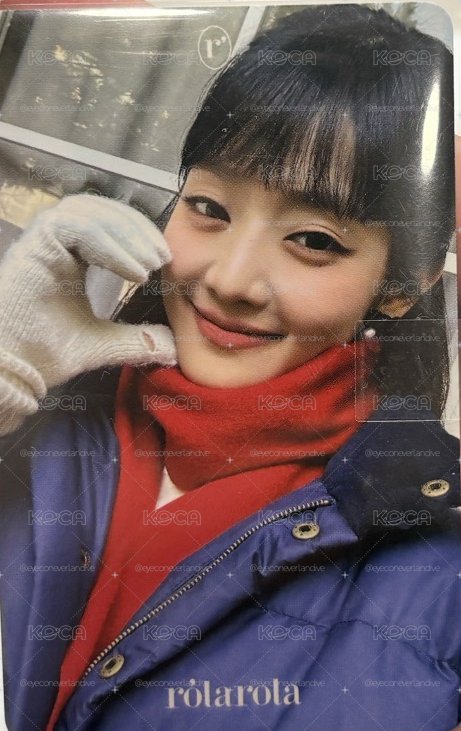 紅圍巾手套妮