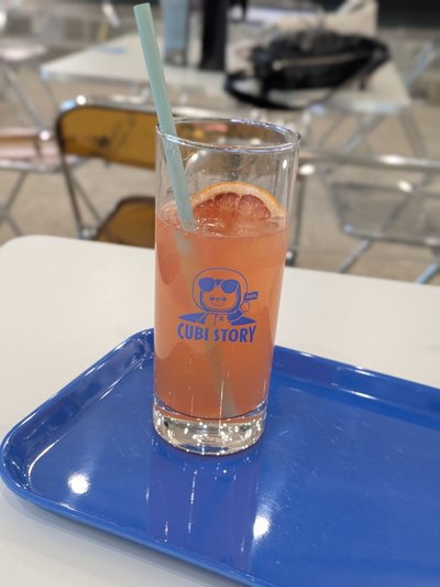 🧊Cube 官咖全新吸管插牌+ 🐺樂桃桃小卡*1 +桃園誌*2