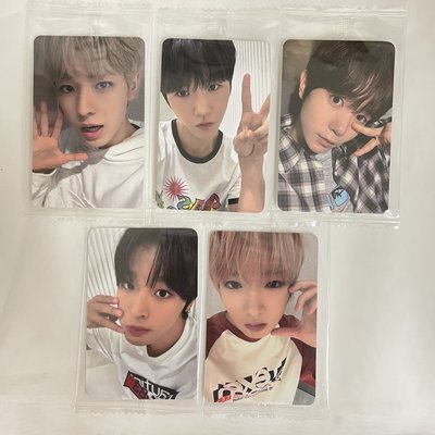 Color k4 簽售卡 （無是溫）