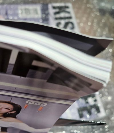 【Mwave 簽專 + 隨機特典卡】KISS OF LIFE 簽名 💋 224 親筆簽名 簽專 💽✍️(全成員簽名)