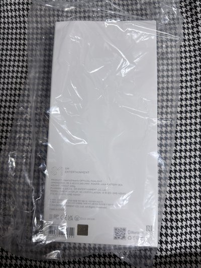 （現貨 一日內寄出）hearts2hearts h2h 全新未拆 一代手燈