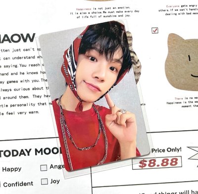 🐧金雲鶴 who 出道mp特典 咬薯片