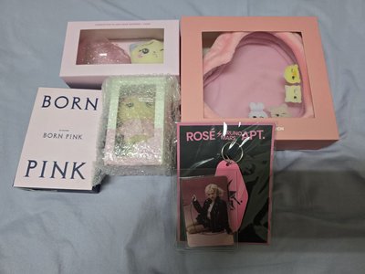 Blackpink Rose 睡衣肉與大頭殻吊飾5件組
