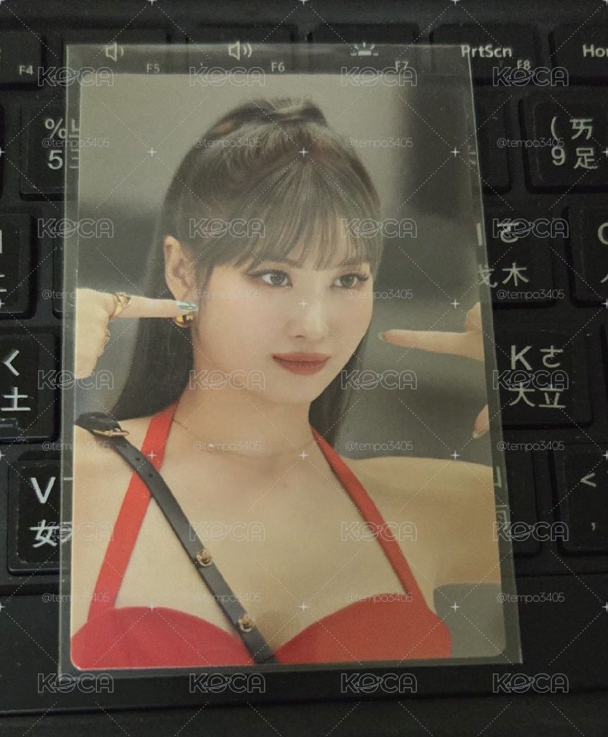 Twice Momo 桃 小卡