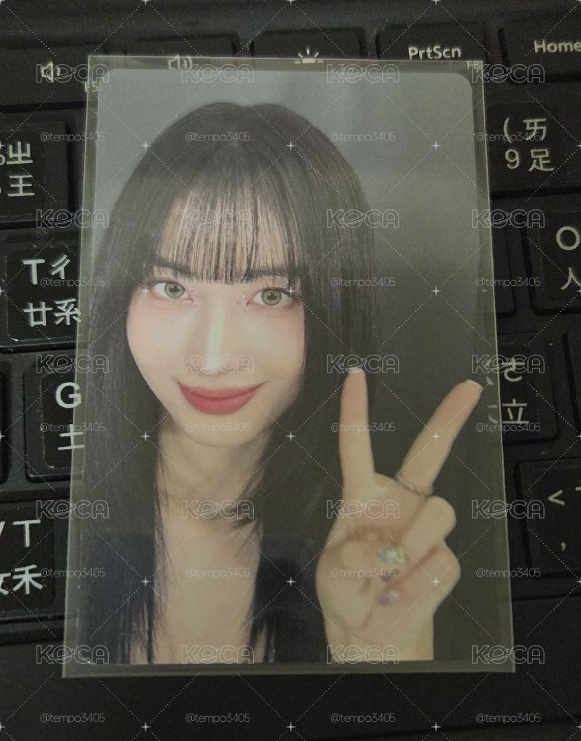Twice Momo 桃 小卡