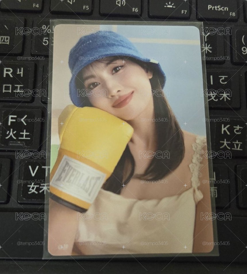 Twice Momo 桃 小卡