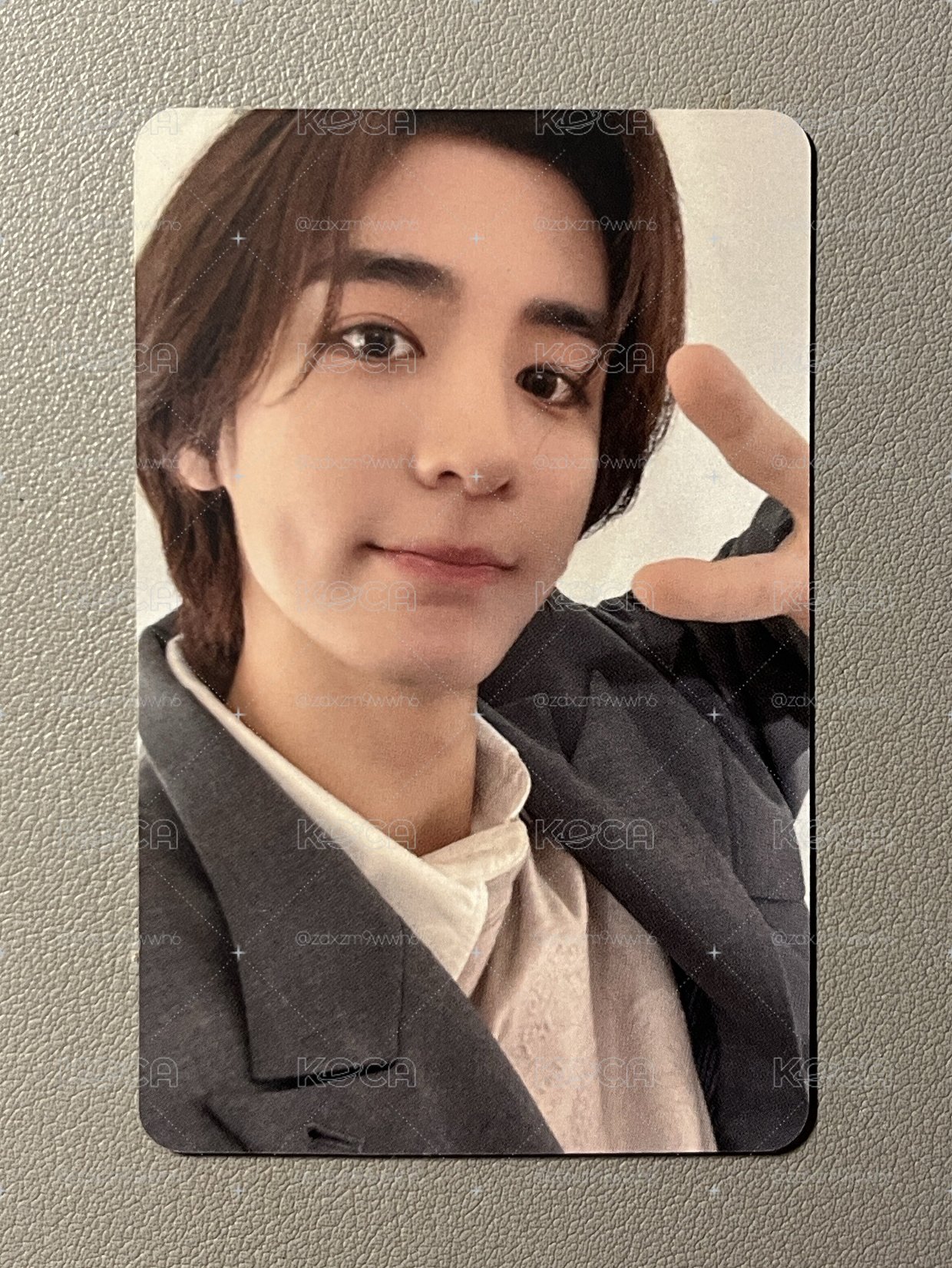 小酒窩超可愛..