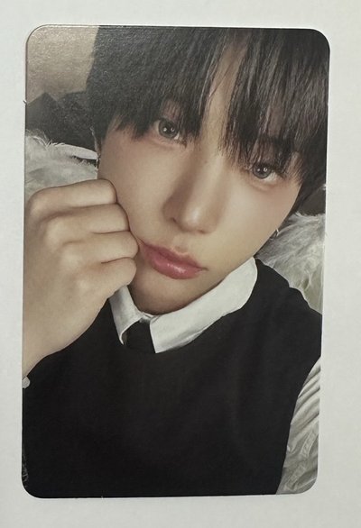 BTL 握拳托腮天使嚕