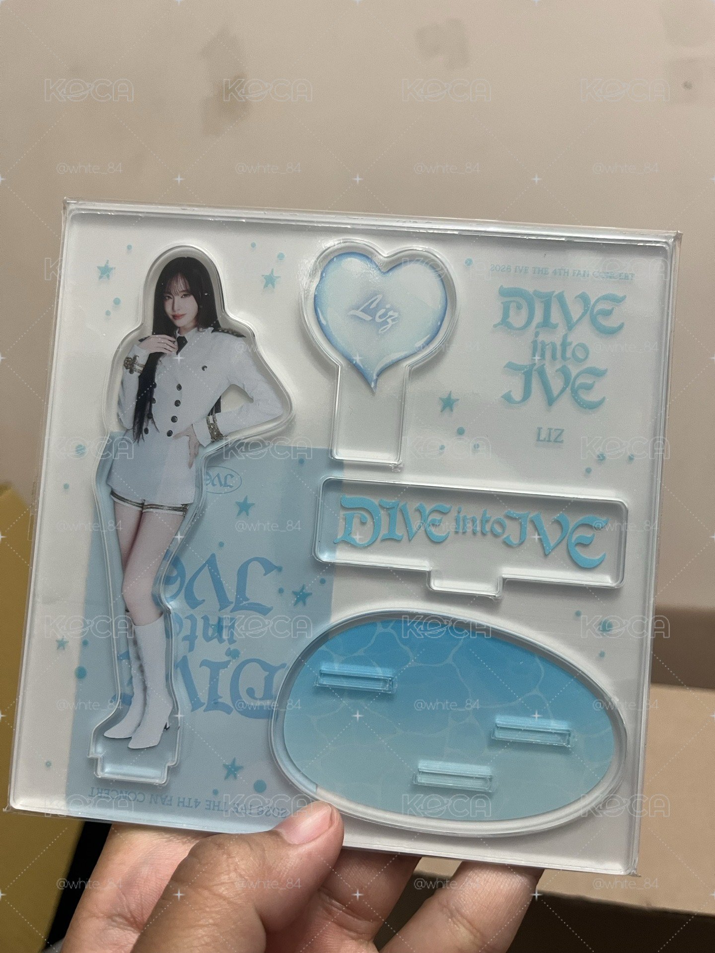 FC 場週立牌！
