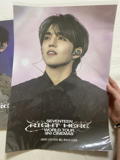 SEVENTEEN RIGHT HERE 哲秀海報（威秀）
