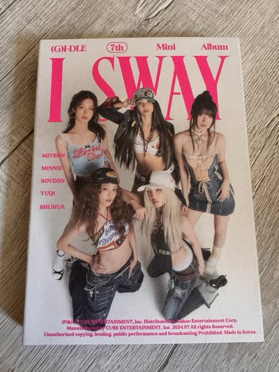 i-dle I SWAY 空專