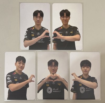 T1 世界賽衣服卡