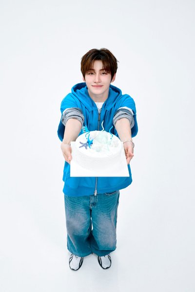 [韓區預購] TWS 志薰 生日禮盒 Favorite Box