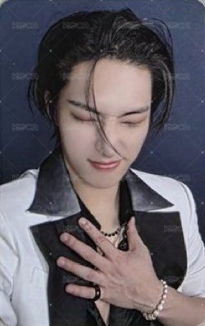 ATEEZ-擊拳👊🏻+wink😉