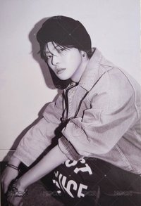 Leo 黑版專明信片