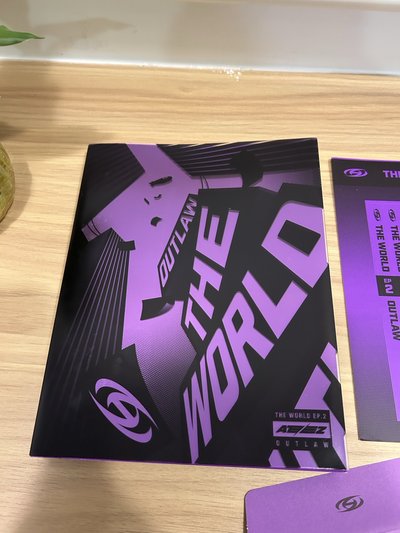 The world ep2 outlaw