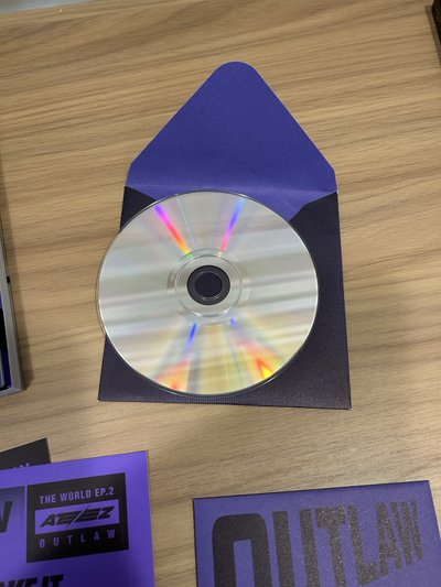 The world ep2 outlaw