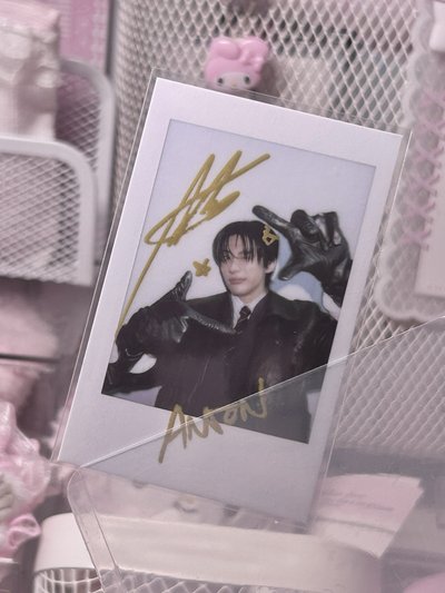 出一張帥桶> <（瑕）