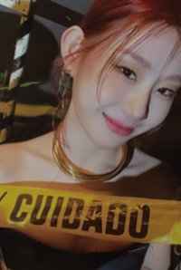 Not Shy 專輯卡 特別版專輯