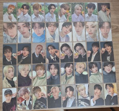 不同系列的套卡