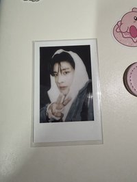 咕咕盒單手比耶倫