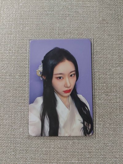 ITZY 彩領特典 ver