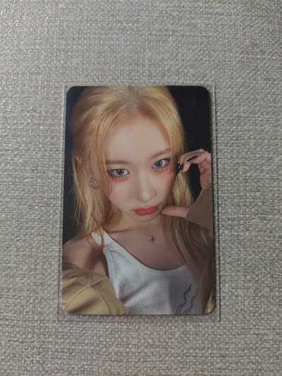 ITZY 彩領特典 ver